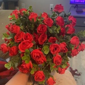 5 Red Bouquets Small with Eucalyptus Stems